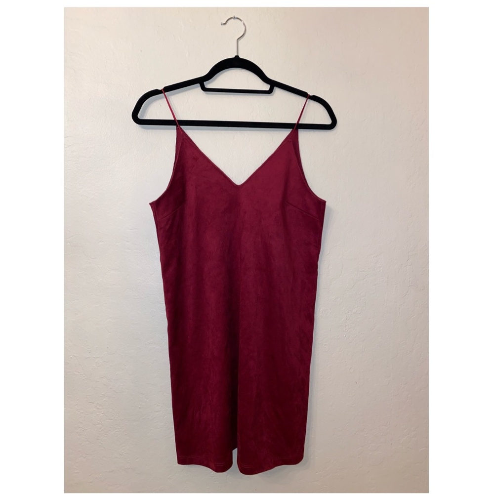NWT Forever 21 Burgundy suede-like dress (Small)